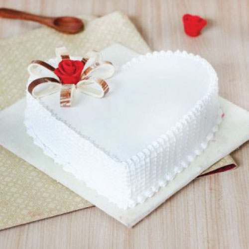 Buy Vanilla Cake in heart Shape Online at Best Price | Od