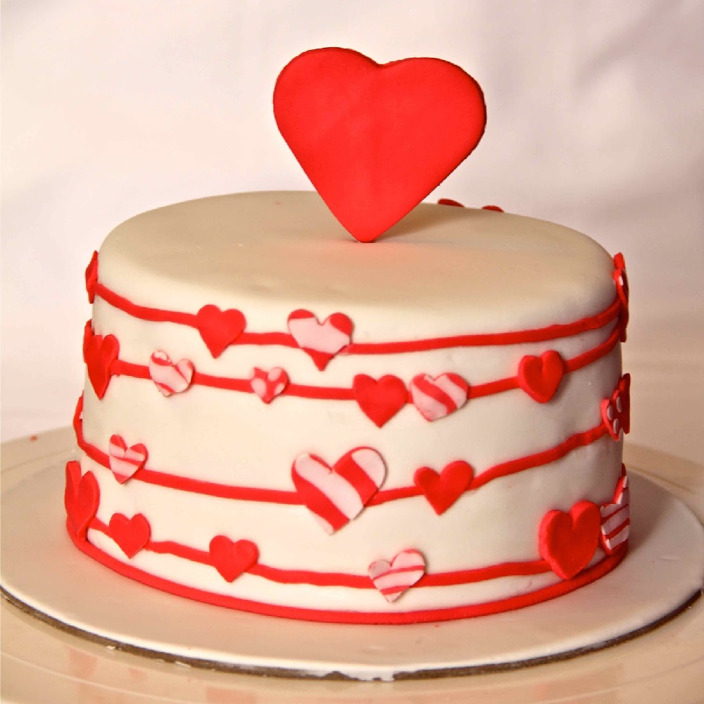 Buy Love Cake For Valentine Online at Best Price | Od
