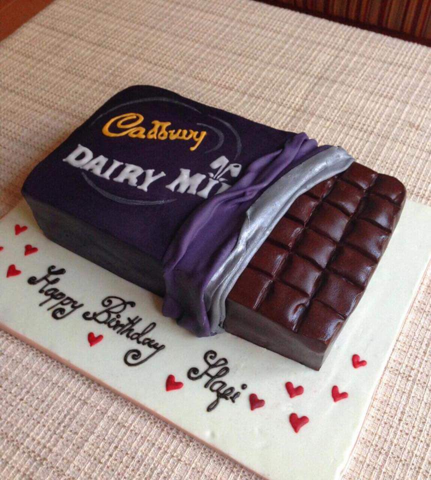 Cakes :: Dairy milk design cake