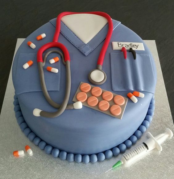 DOCTOR CAKE! - Decorated Cake by IlCucchiaioGiallo - CakesDecor