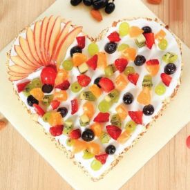 Butterscoth Heart Shape Fruits Cake
