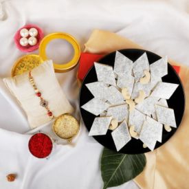 Kaju Burfi With sets of Rakhi