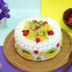 Creamy Fruits Cake