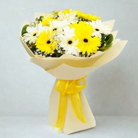 15 Pcs White N Yellow Gerbera