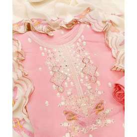 Pure chinon neck with embroidery work