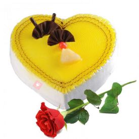 Heart shaped Vanilla cake with 1 roses