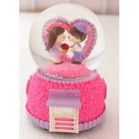 Valentine Gifts Snow Globe Cute Couple