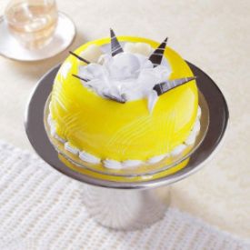 Half Kg Dome Shaped Pineapple Cake