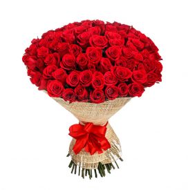 Red roses arrangements