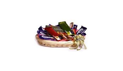 25 pcs Chocolates Basket