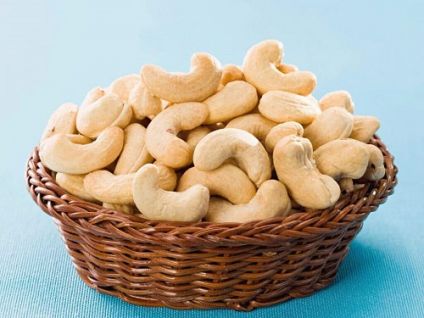 Kaju (Cashew Nuts)