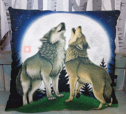 Wolf Song Illustration Vegan Throw Pillow