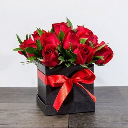 Roses With Box