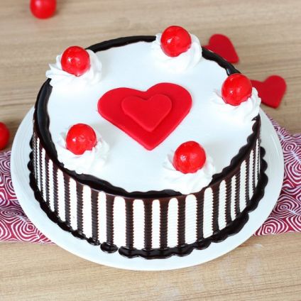 Black forest with fondant heart cake