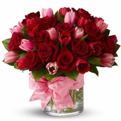 Pink and red roses with vase