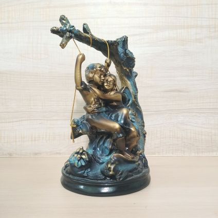 Couple Resin Statue