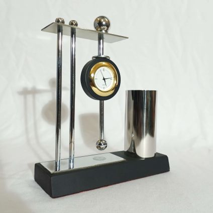 Unique Pen Stand with Clock