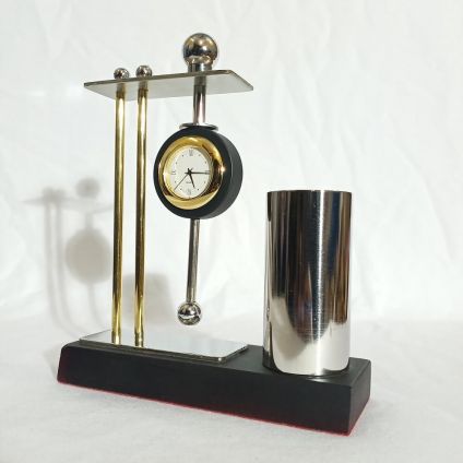 Table Clock with Pen Stand