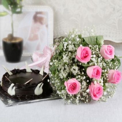 6 Pink Roses with Chocolate Cake