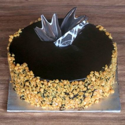 Truffle Crunchy Cake