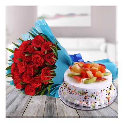 Red Roses With Fruit Cake