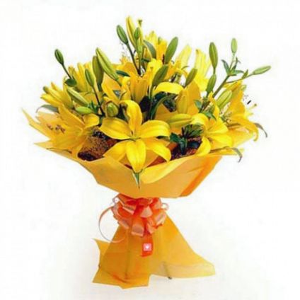 Bunch of 10 Yellow lilies