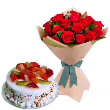 Fruit Cake With Red Roses