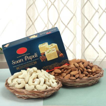 Soan Papdi With Dry Fruits Combo
