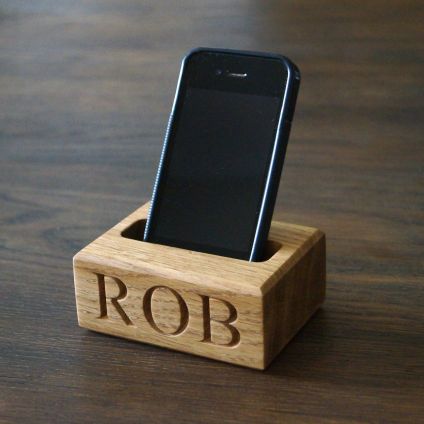 Wooden pen stand