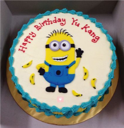 minions fresh cream cake