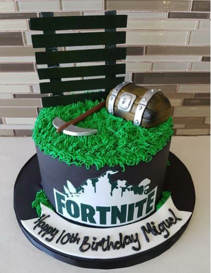 Fortnite Battle royale Cake